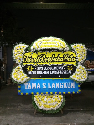 Papan Bunga Duka di Tanjung Marulak